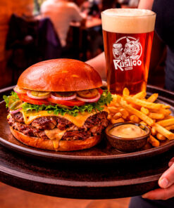 HAMBURGUESA CLÁSICA
